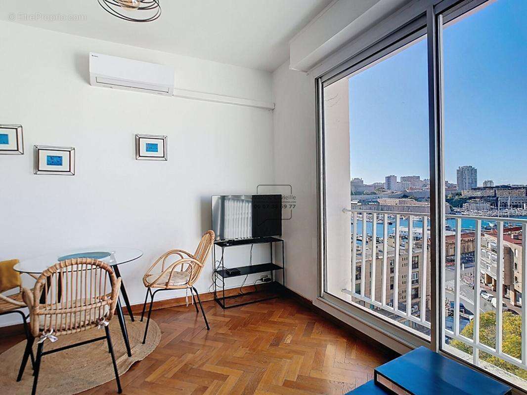 Appartement à MARSEILLE-2E