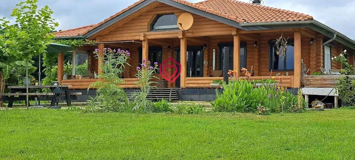 Maison à CASTELNAU-MAGNOAC