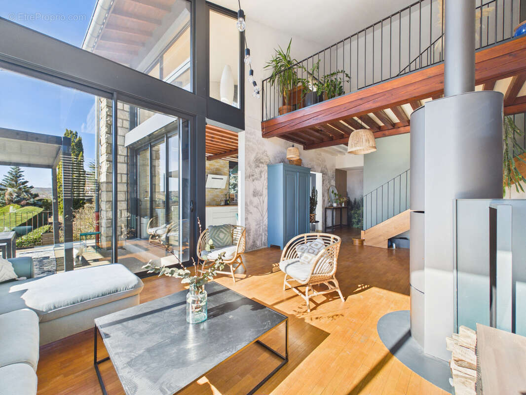 Maison à BRIVES-CHARENSAC