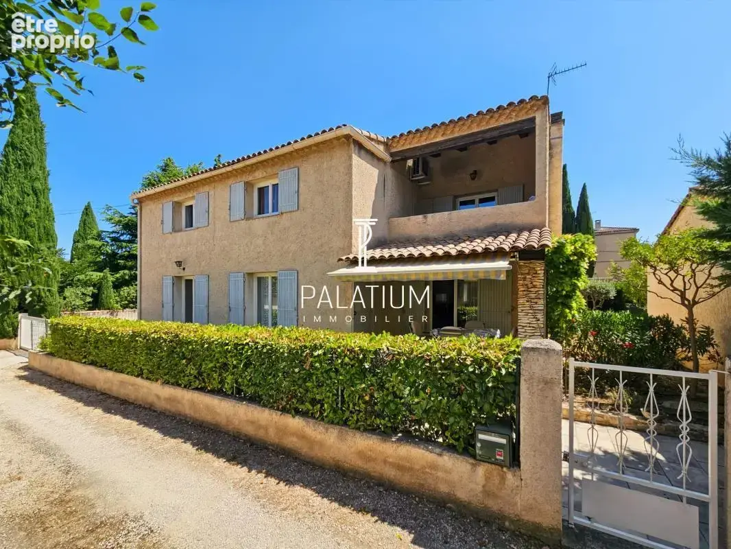 Villa familiale T6 de 167 m² avec sous-sol de 93 m² et garage - photo 1