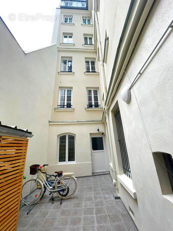 Appartement à PARIS-2E