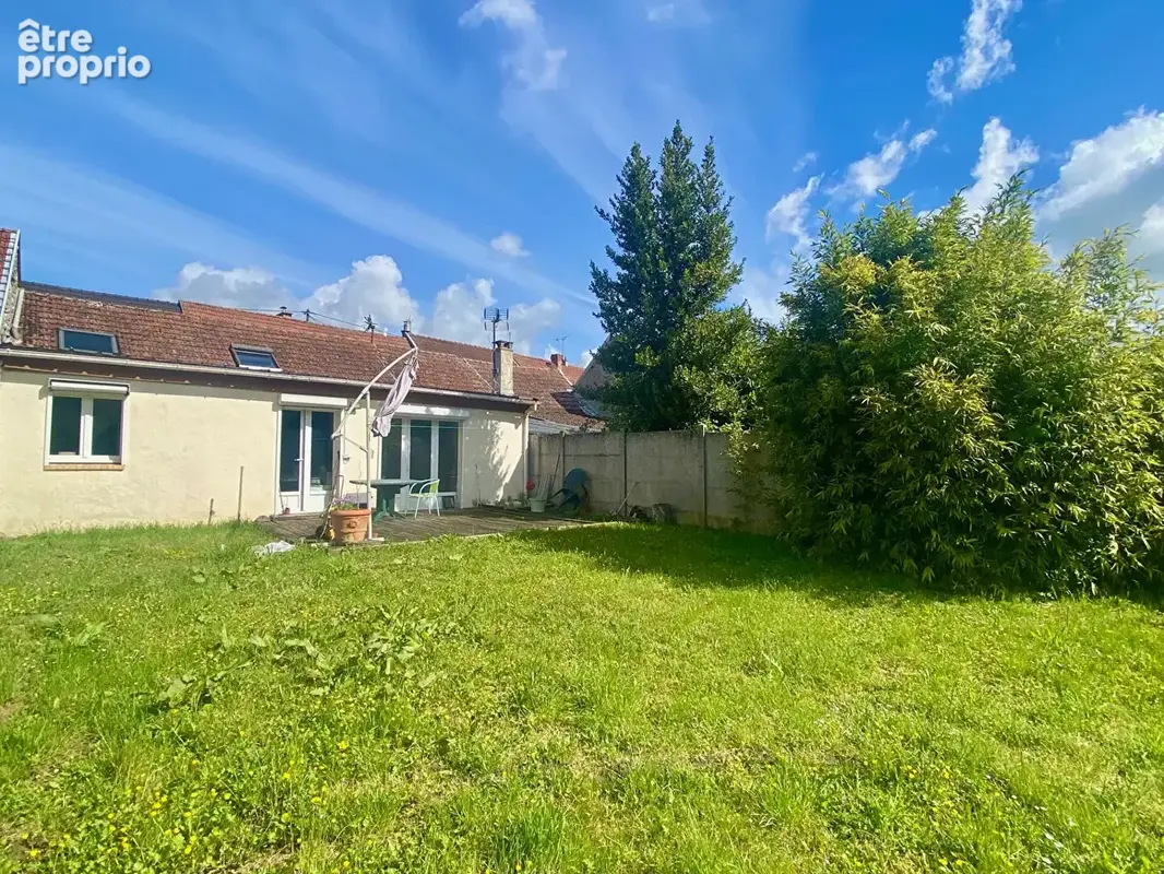 Maison en pierre située entre Courlandon et Fismes de 4 pièce(s) 135 m2 au sol - photo 1
