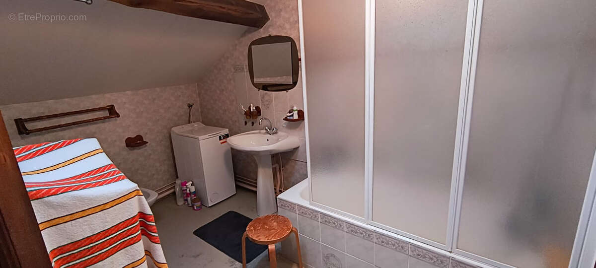 Maison à LORMES