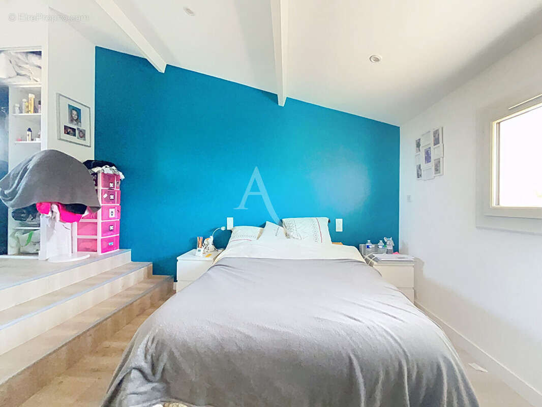 Maison à BRUGUIERES