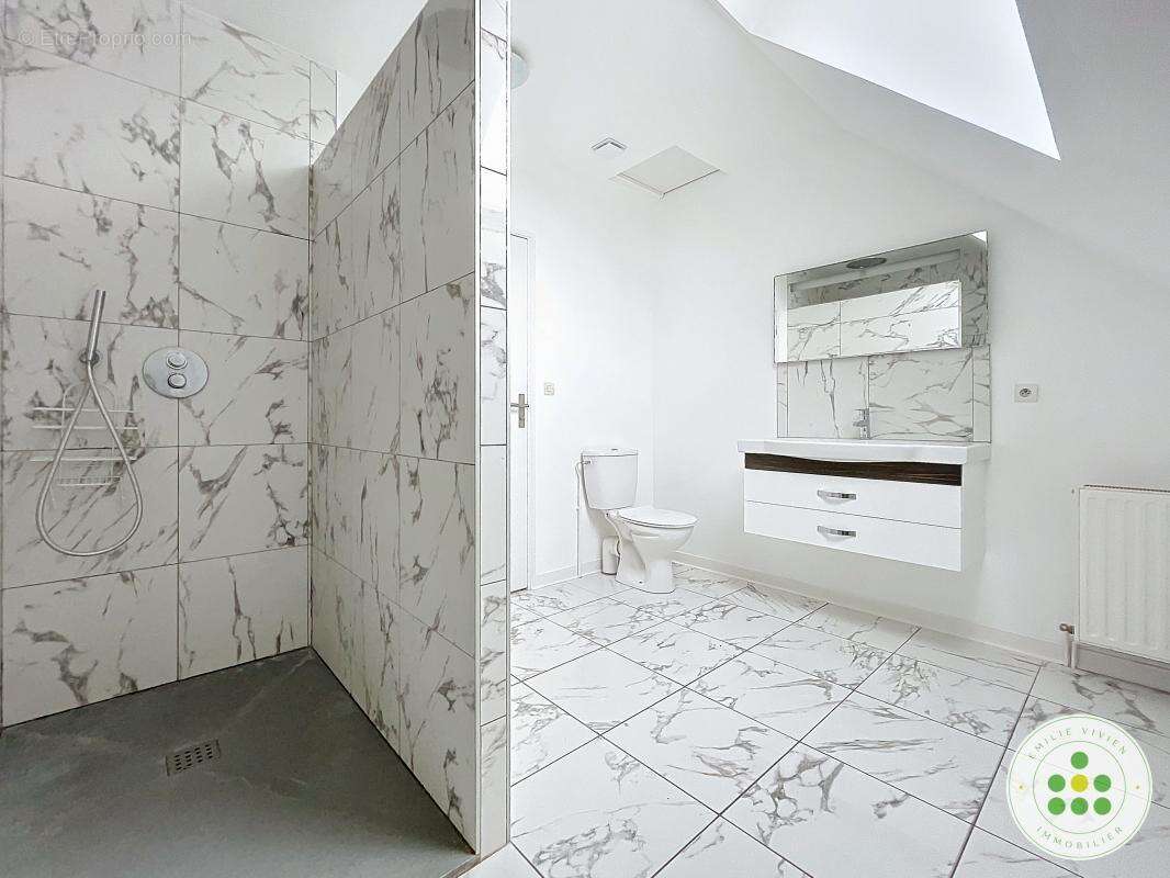 Maison à LE MESNIL-THOMAS