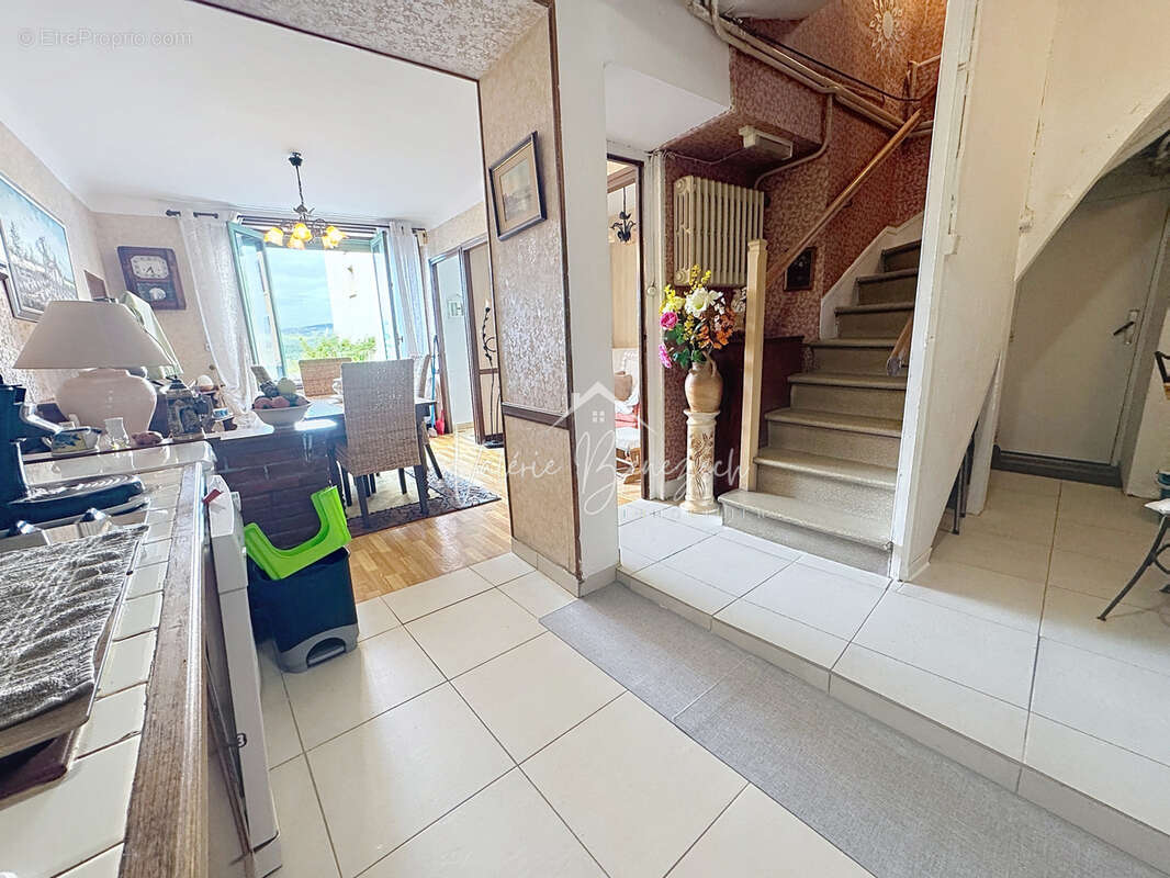 Maison à BELMONT-SUR-RANCE