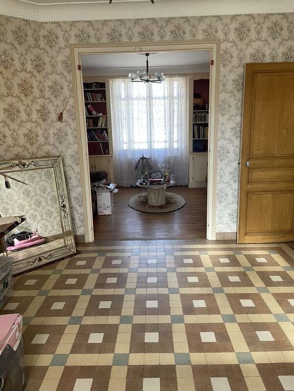 Maison à SAINT-PIERRE-DES-CORPS