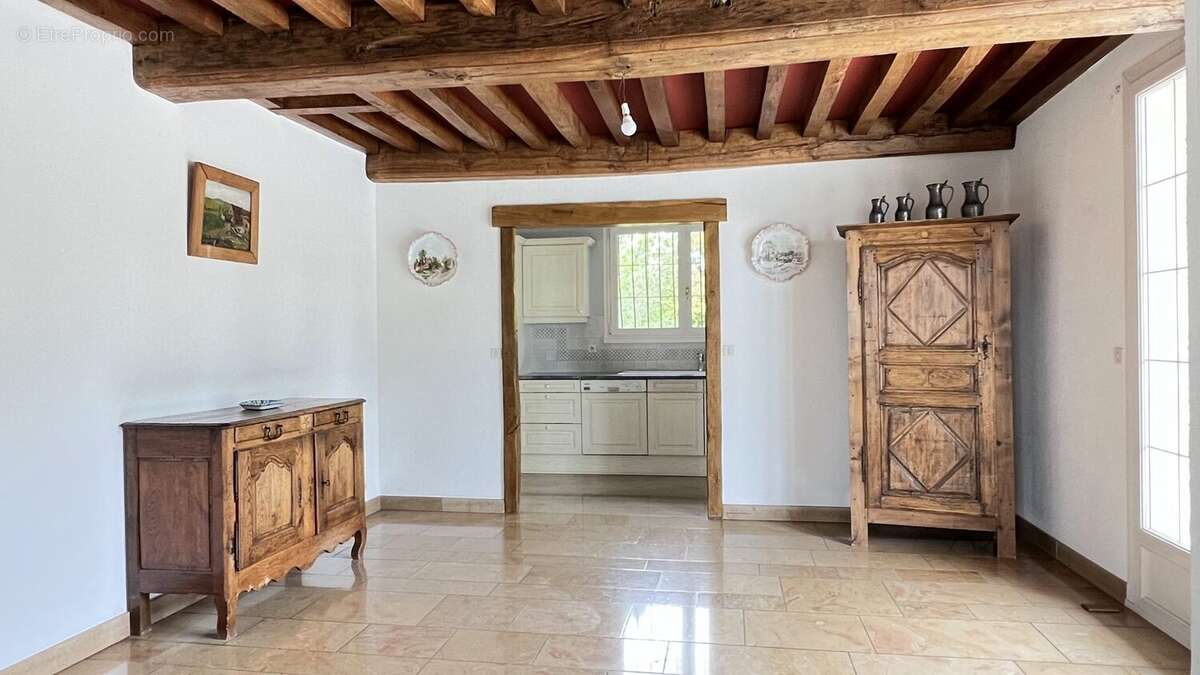 Maison à LADOIX-SERRIGNY