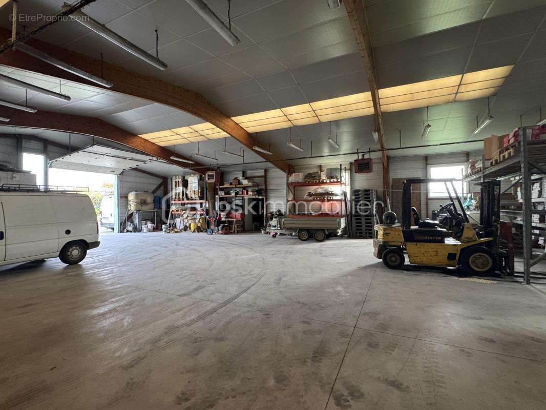 Commerce à SAINT-M'HERVE