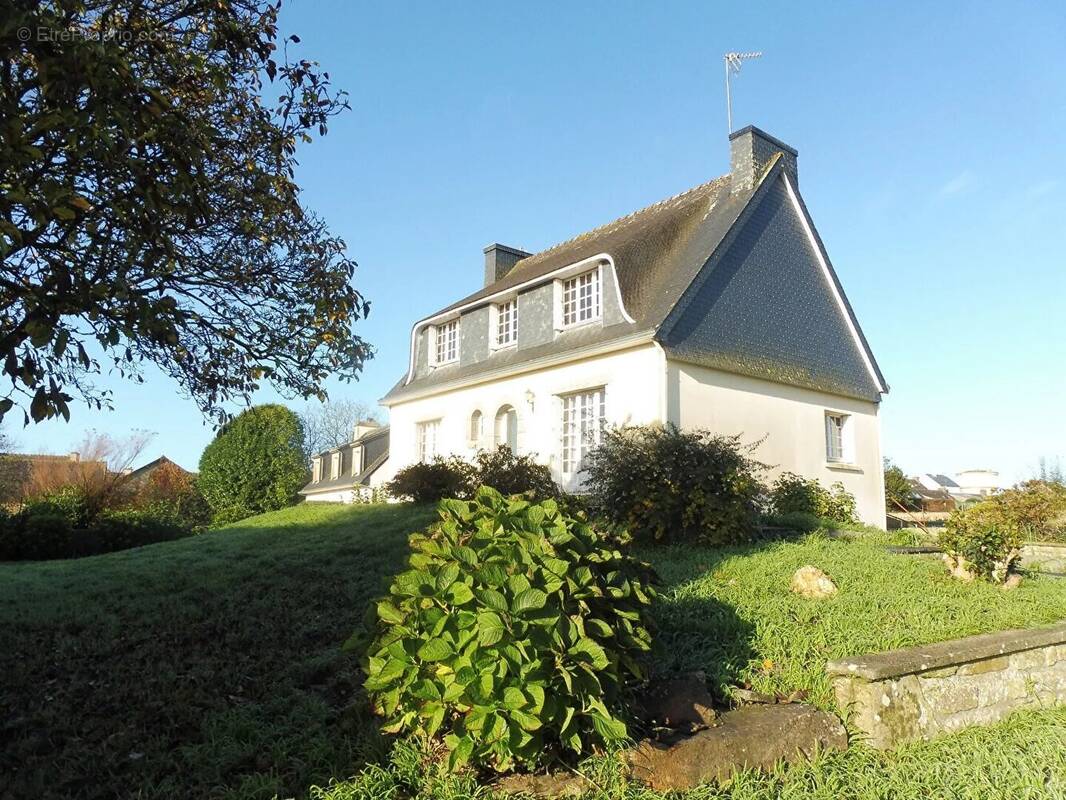 Maison à BRIEC