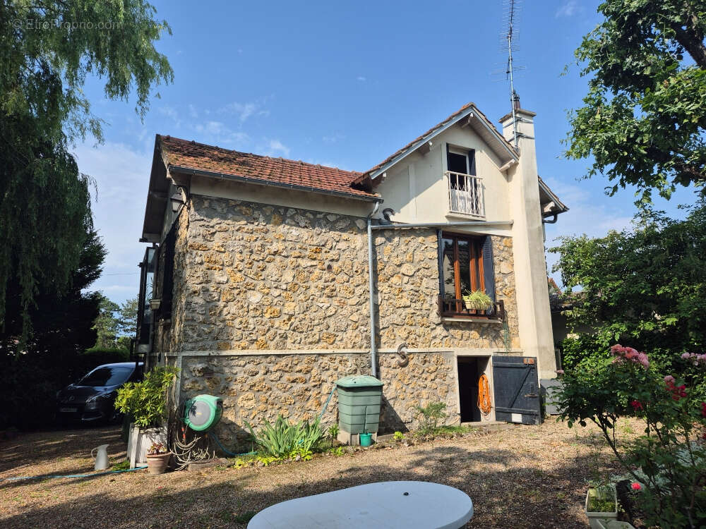 Maison à ORGERUS