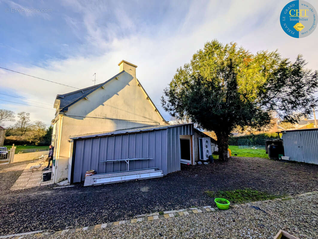 Maison à LOYAT