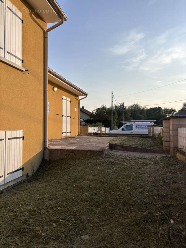 Maison 90 m2   La Meyze (87800)   Très bon état - photo 11