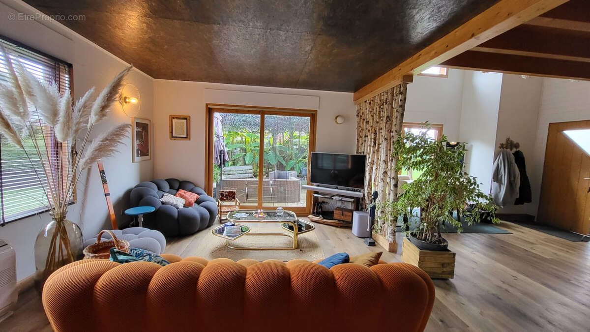 Maison à SAINT-BERON