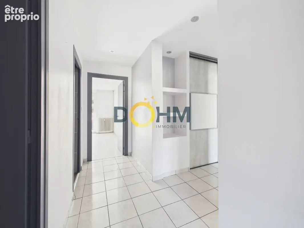 Appartement T4 de 109 m2 rénové avec goût au 1er étage avec ascenseur - photo 18