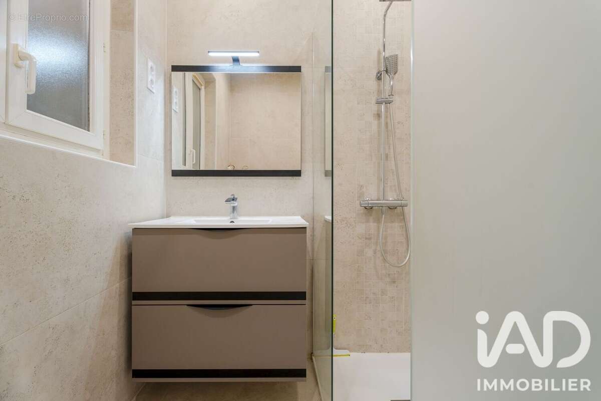 Photo 8 - Appartement à BORMES-LES-MIMOSAS