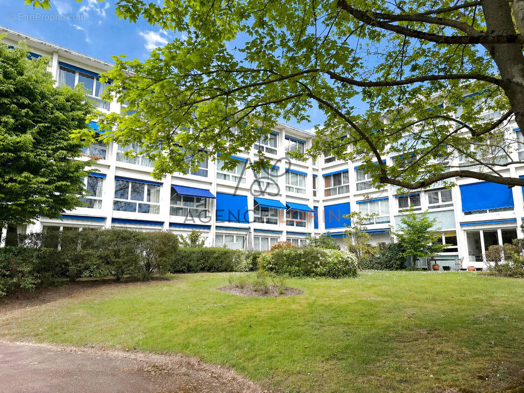 Appartement à LE VESINET