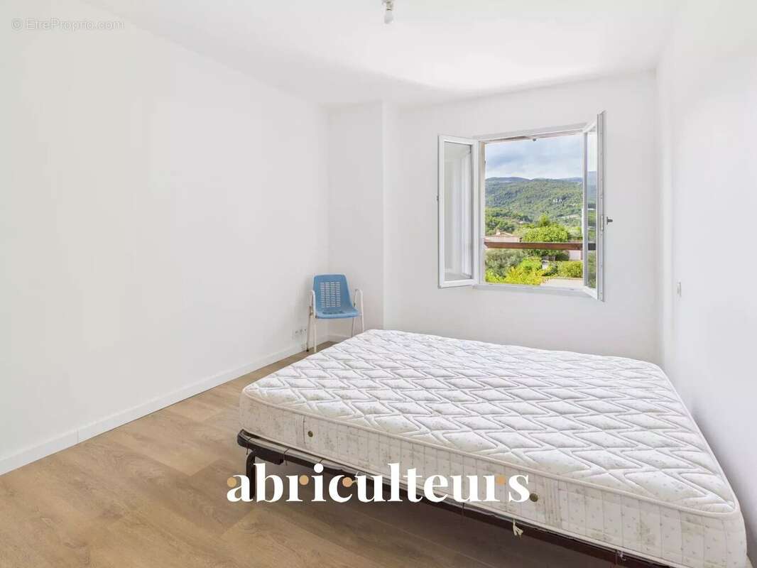 Appartement à FAYENCE