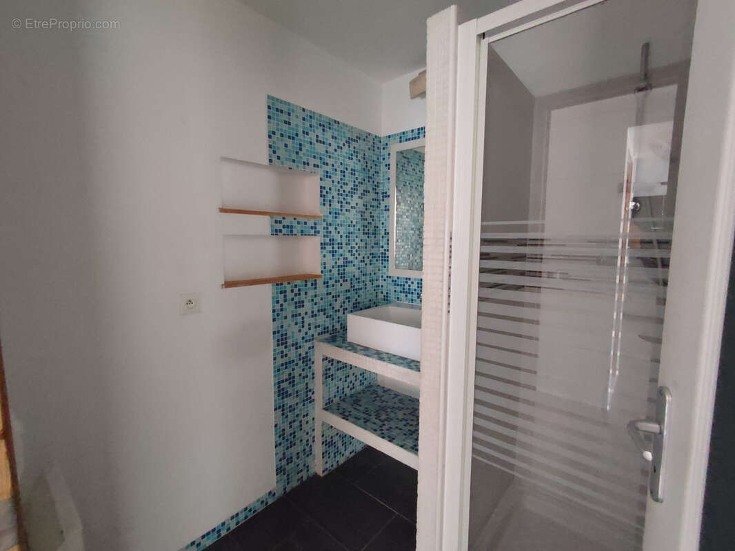 Immeuble de rapport de 300m2 avec 6 lots à Coursan - photo 9