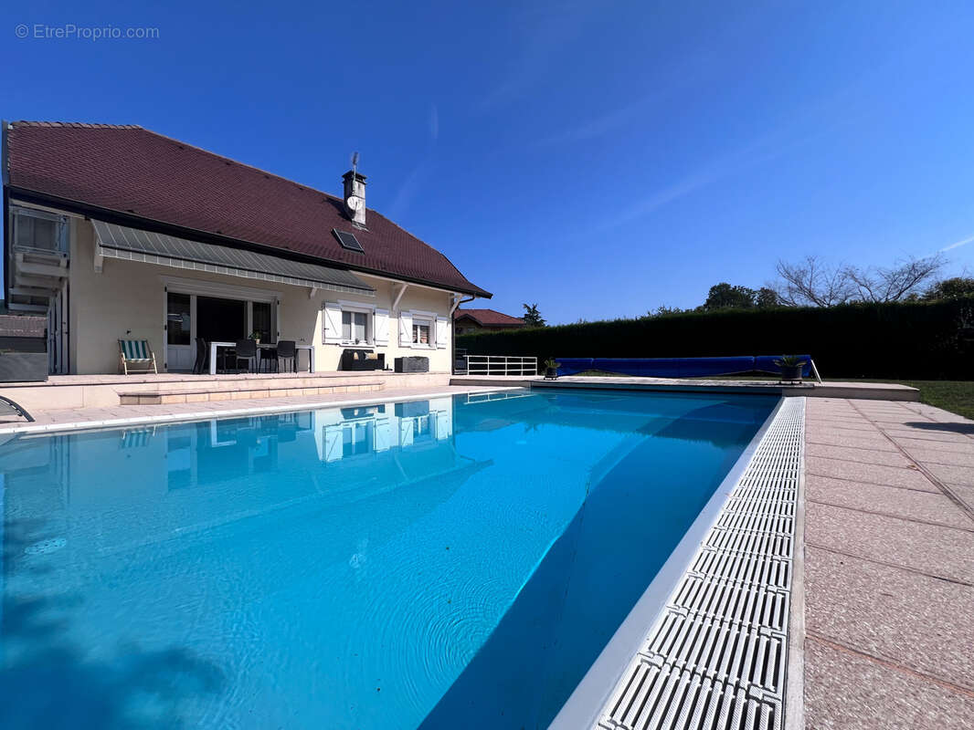 Maison à METZ-TESSY