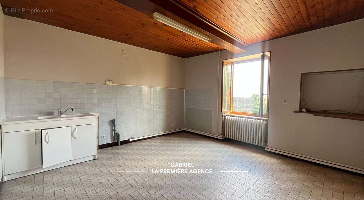 Maison à PONTCHARRA-SUR-TURDINE