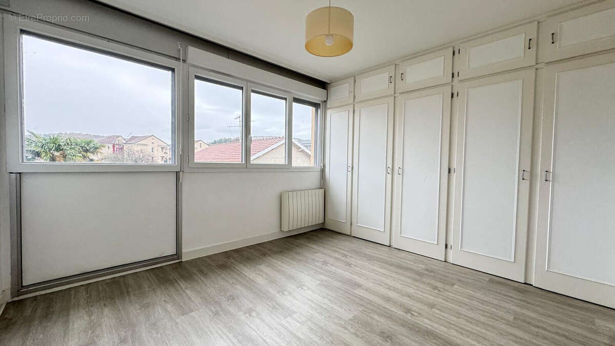 Autre à PERIGUEUX