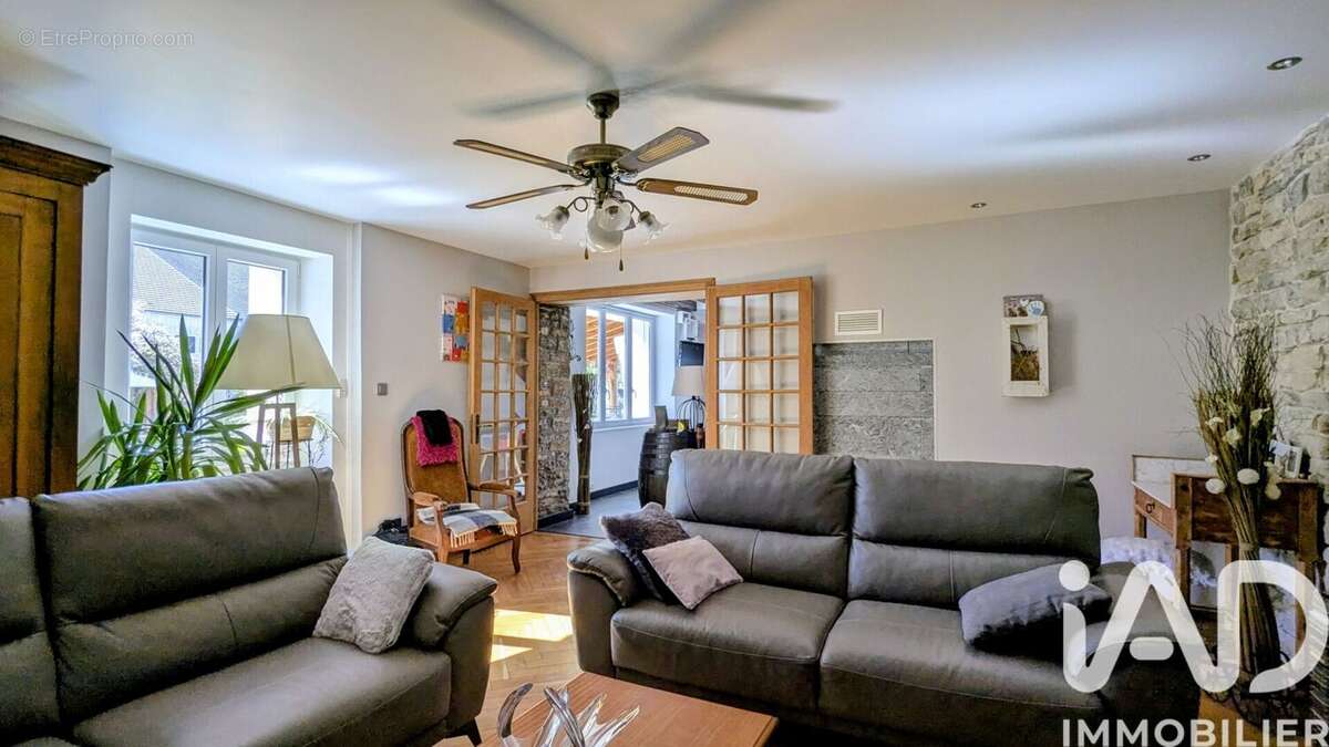 Photo 4 - Maison à BIANS-LES-USIERS