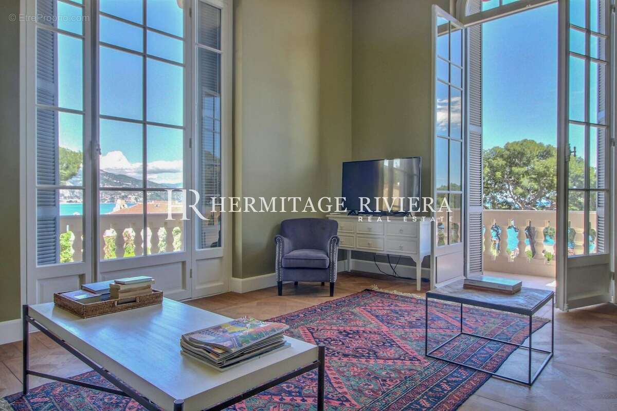 salon - Appartement à ROQUEBRUNE-CAP-MARTIN