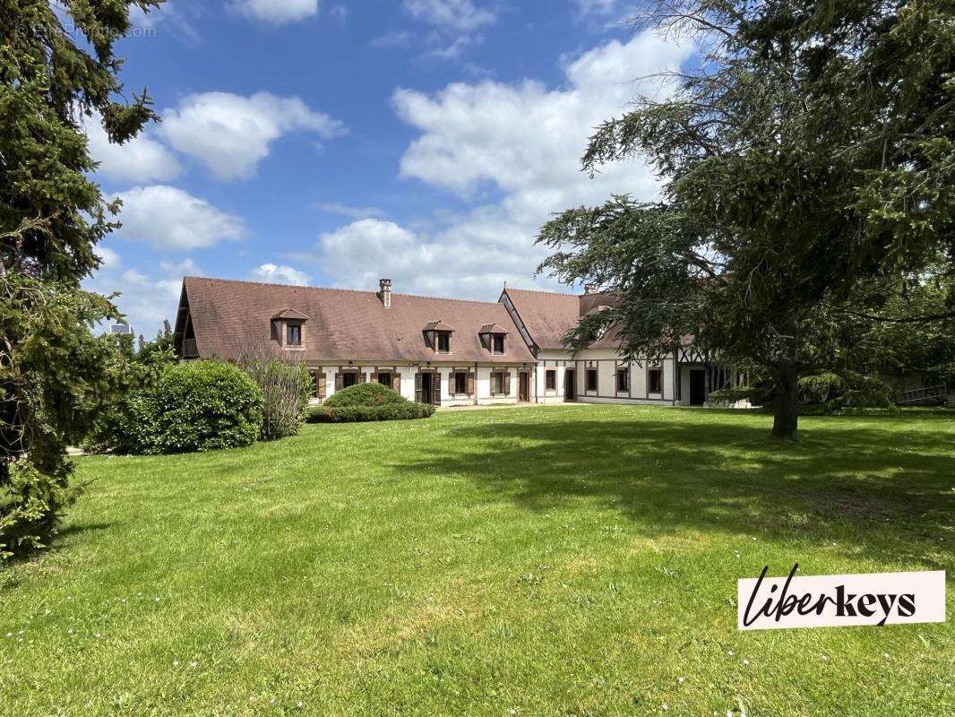 Maison à MARCILLY-LA-CAMPAGNE