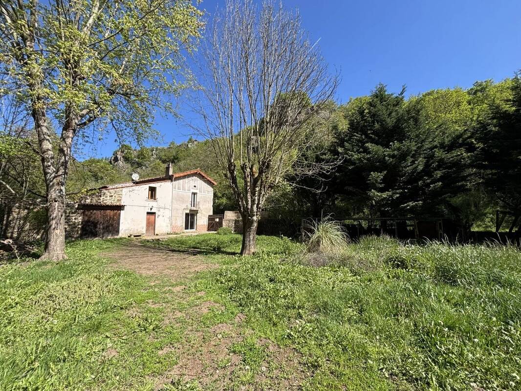 Maison à SAINT-FLORET