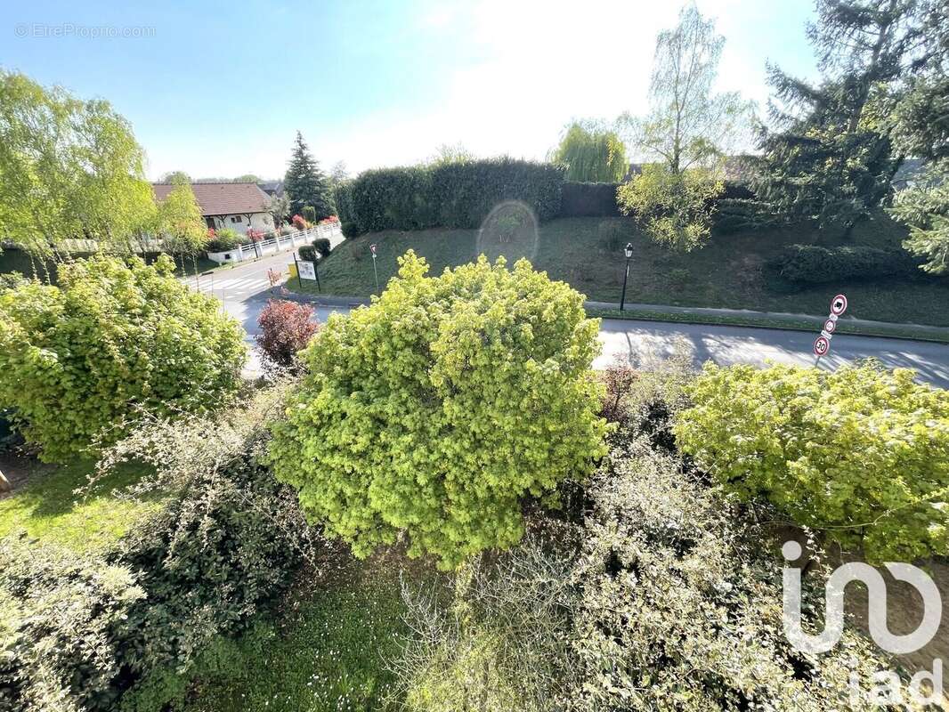 Photo 2 - Appartement à SAINT-GERMAIN-LES-CORBEIL