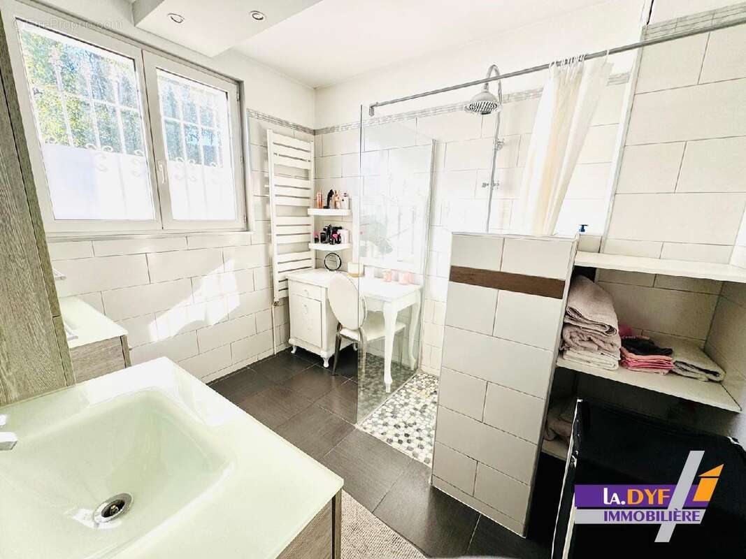 Maison à AULNAY-SOUS-BOIS