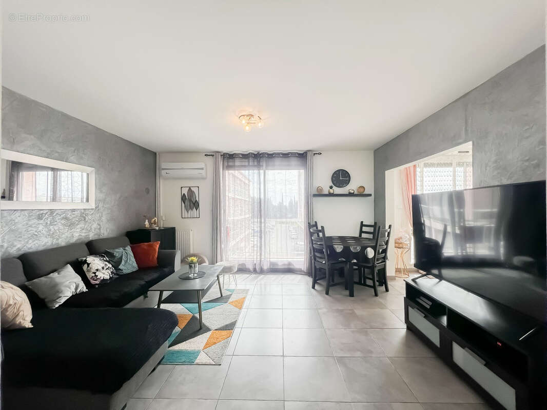Appartement à PORT-DE-BOUC