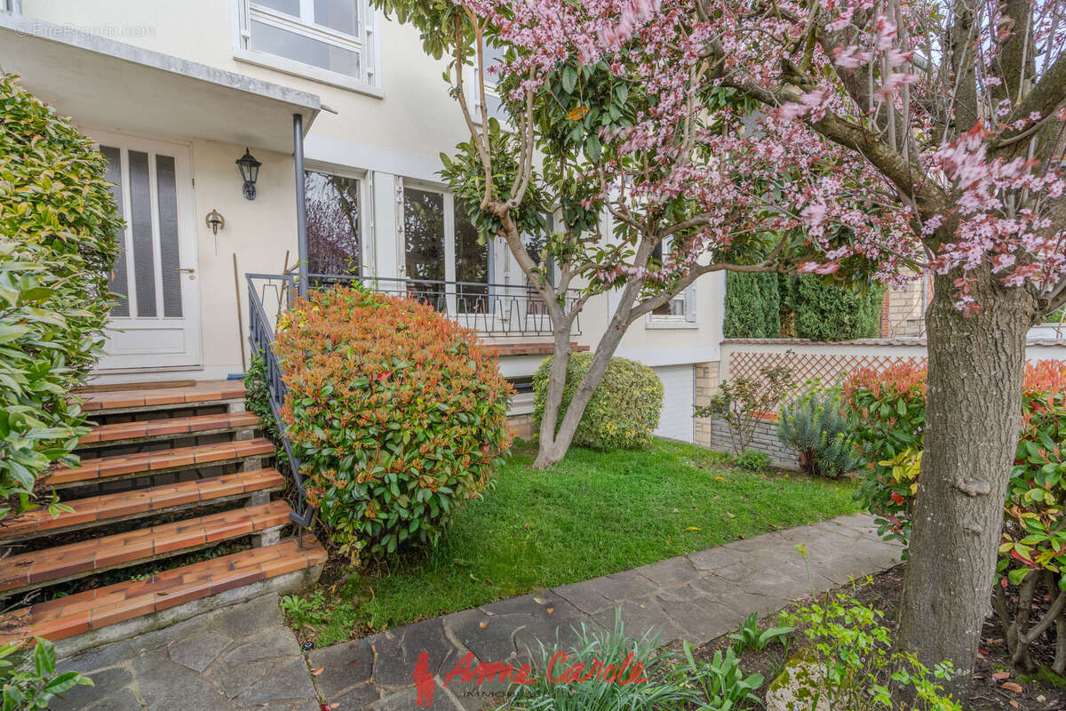 Maison à JOINVILLE-LE-PONT