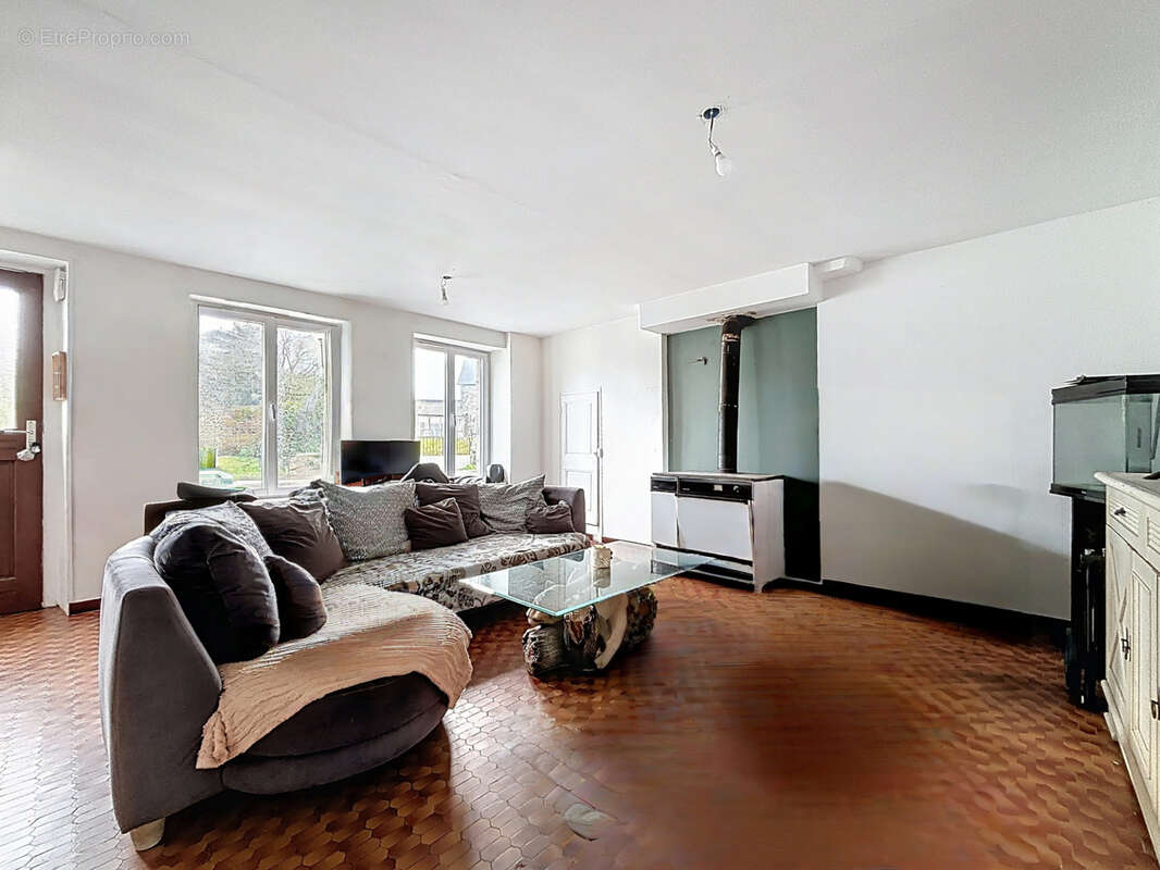 Maison à TRUTTEMER-LE-GRAND