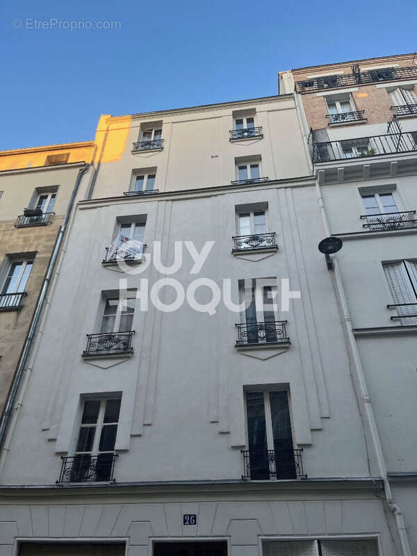 Appartement à PARIS-17E