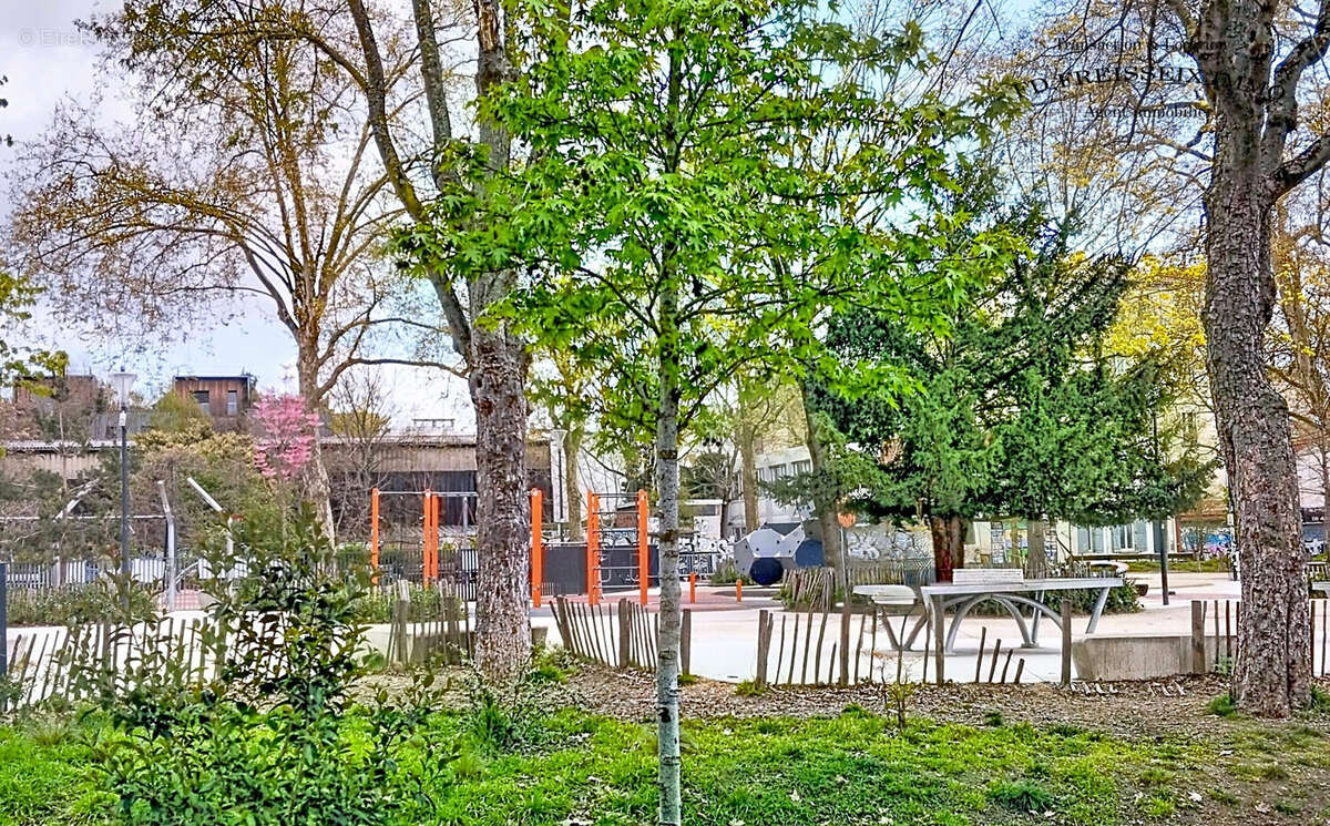 Parc de la république  - Commerce à MONTREUIL