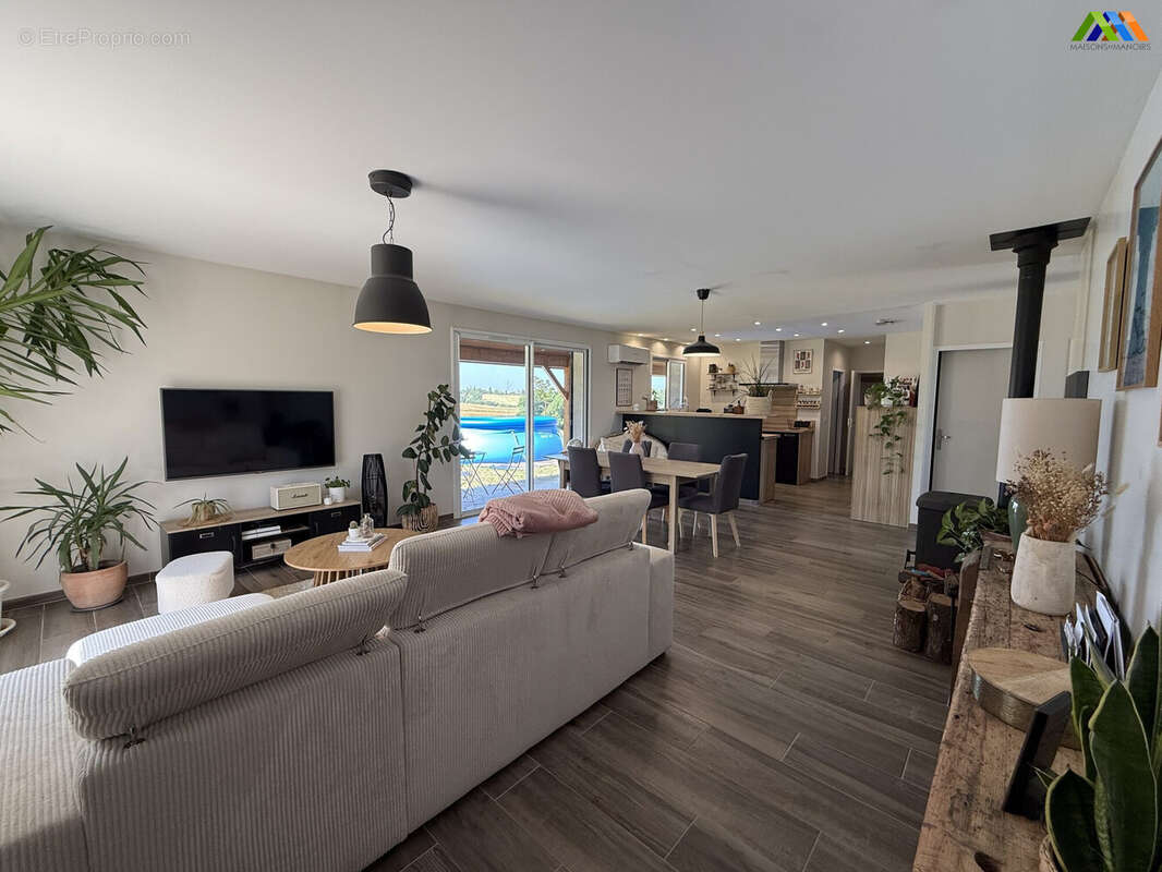 Maison 121 m² à Seissan  - photo 2