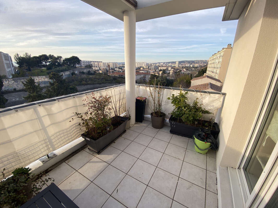 Appartement à MARSEILLE-13E