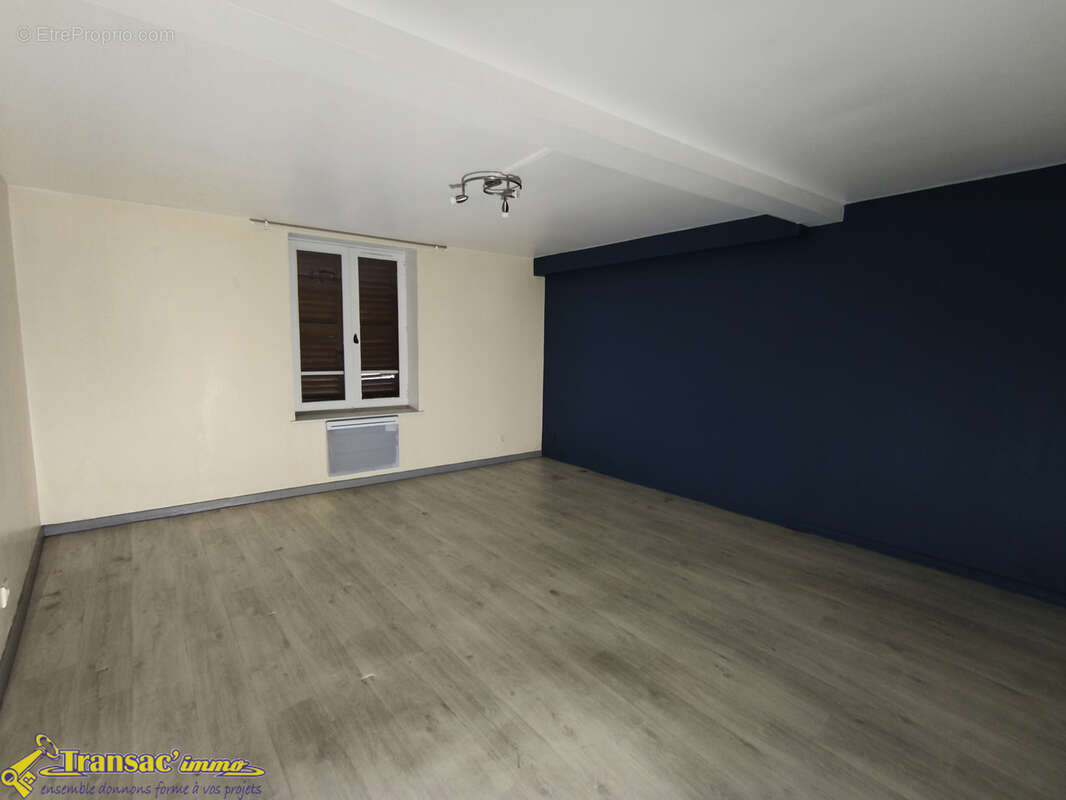 Appartement à THIERS