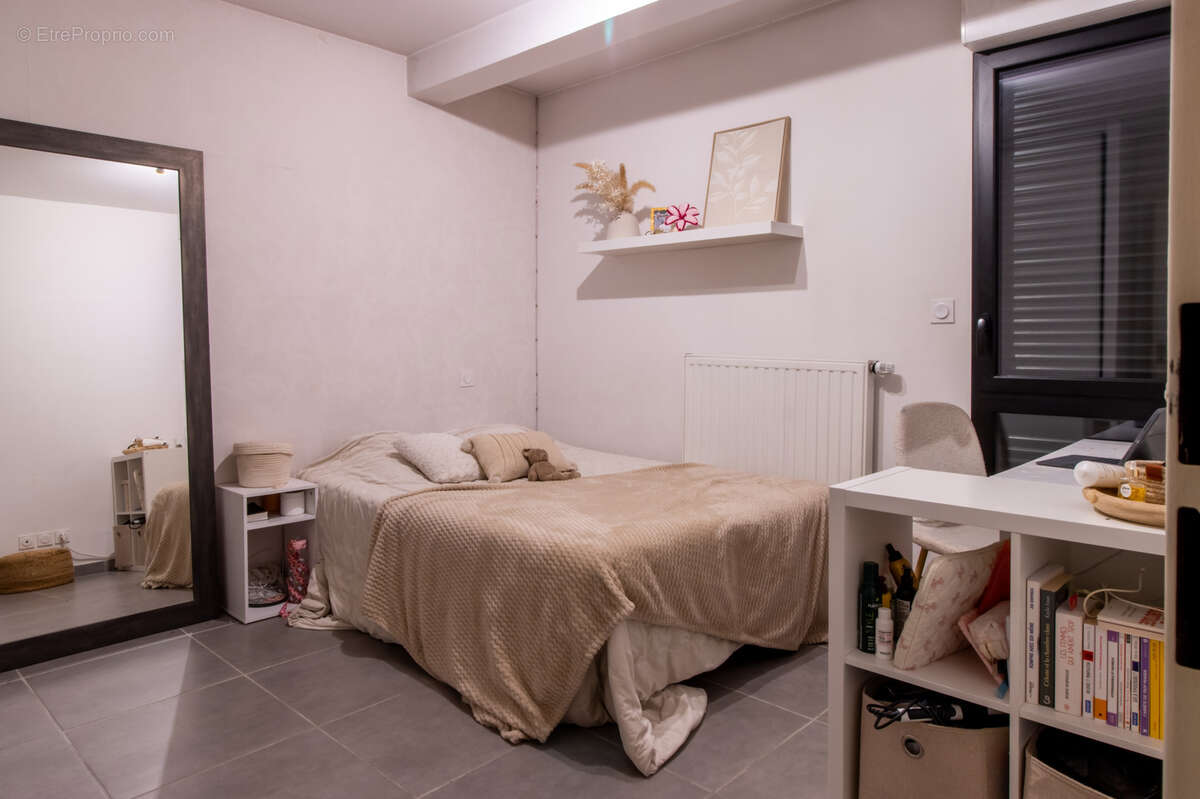Vends Appartement T3 avec garage, terrasse, ascenceur - quartier Antigone Hotel de ville Montpellier - photo 7