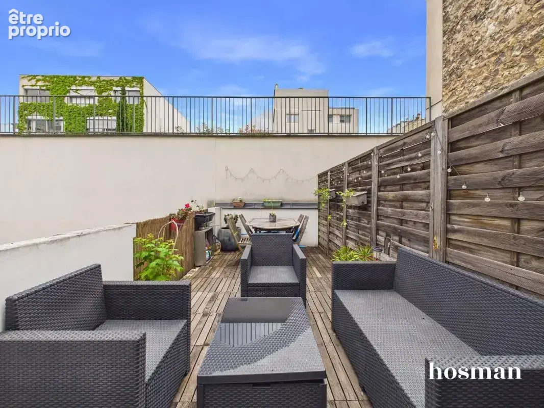 Appartement à PARIS-16E