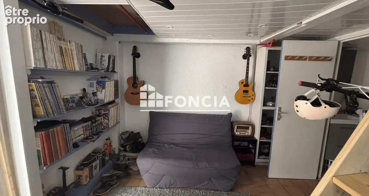 Hyères, Appartement F1 avec parking privatif dans résidence calme proche lycée - photo 5