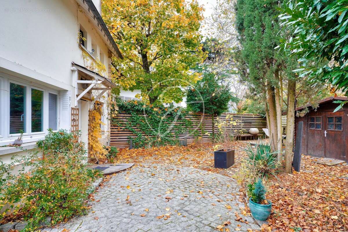 Maison à LE VESINET