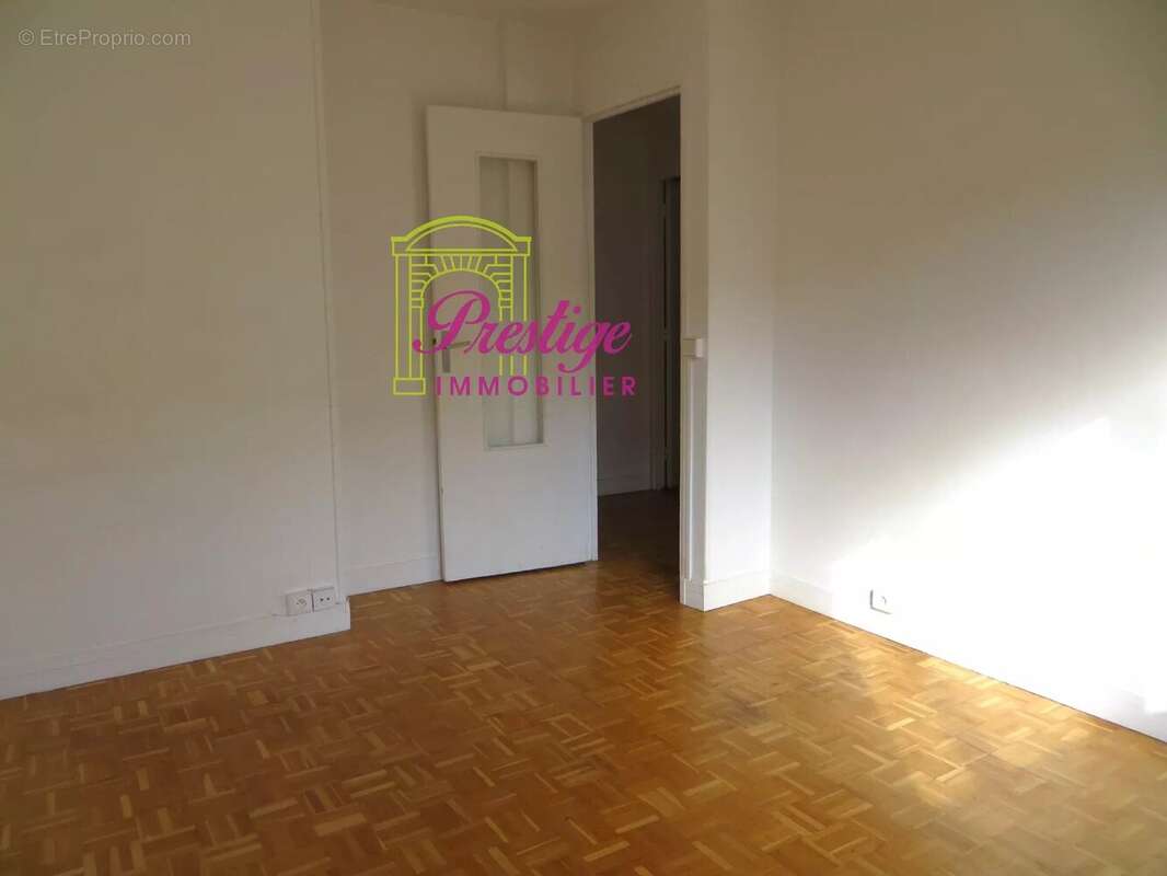 Appartement à MAISONS-LAFFITTE