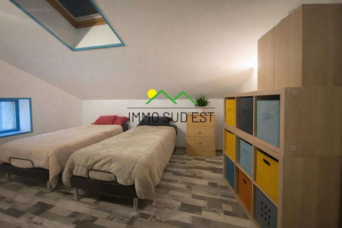 Maison à LAVILLEDIEU