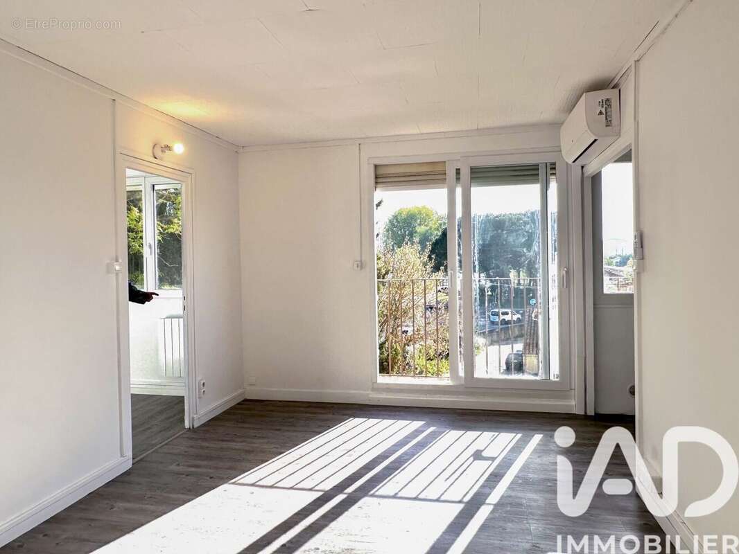 Photo 3 - Appartement à BAGNOLS-SUR-CEZE