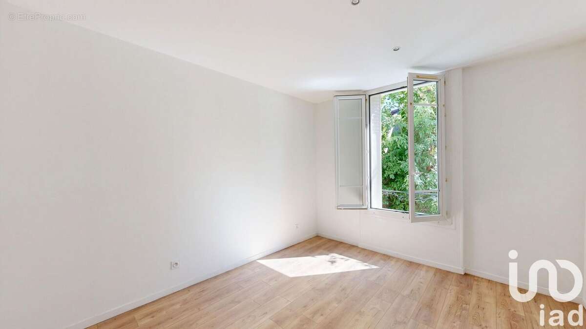 Photo 6 - Appartement à CHOISY-LE-ROI