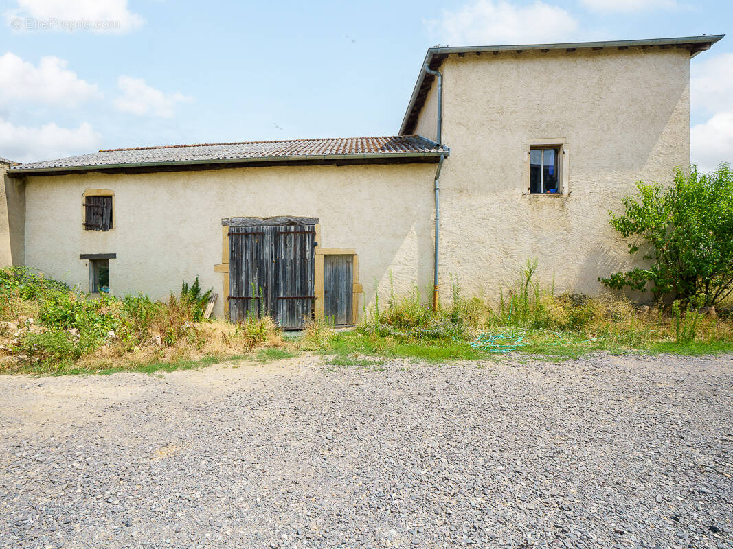 Maison à CRECHES-SUR-SAONE