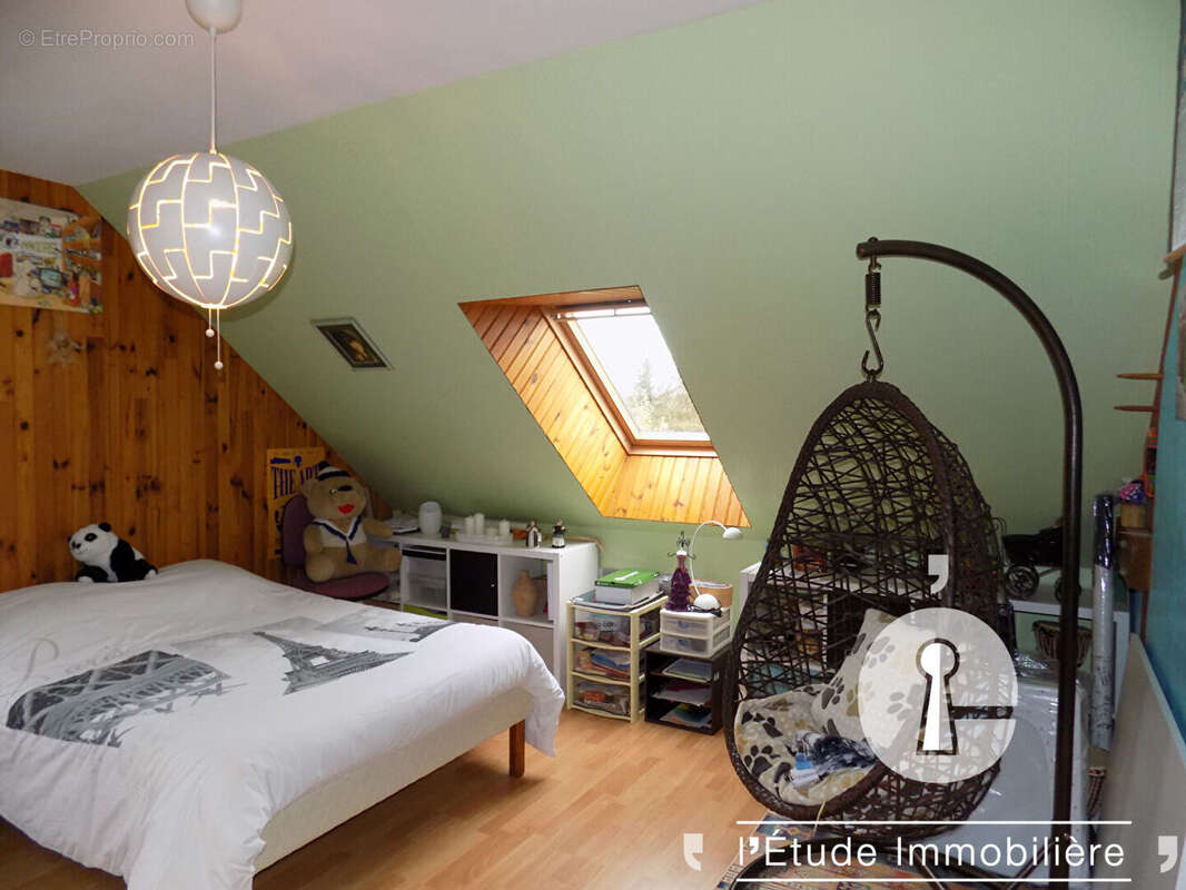 Maison à SAINT-CHARLES-LA-FORET